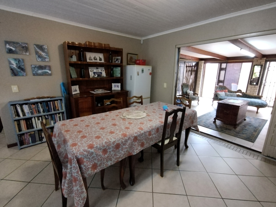 4 Bedroom Property for Sale in Noorsekloof Eastern Cape